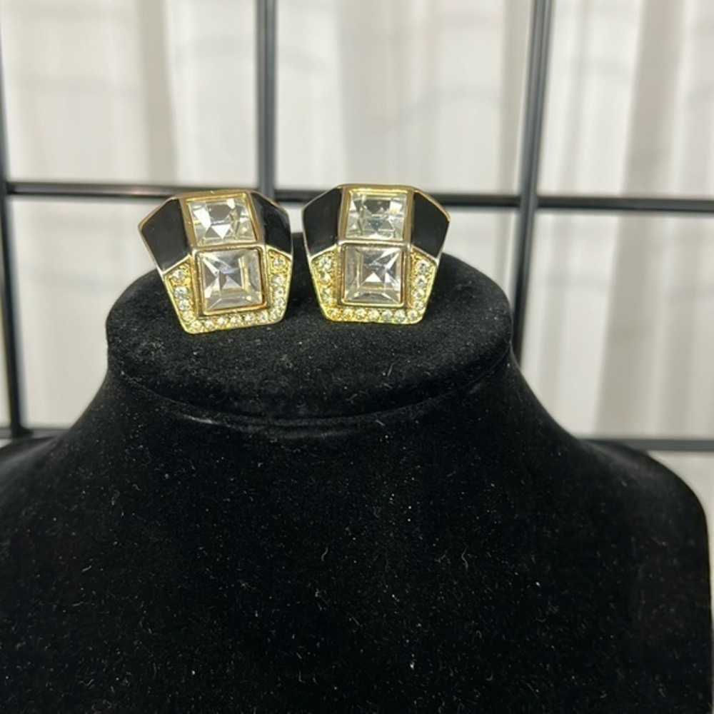 Vintage circa 1990 Stamped Parklane jeweled clip earrings. Great gift. 🎁
